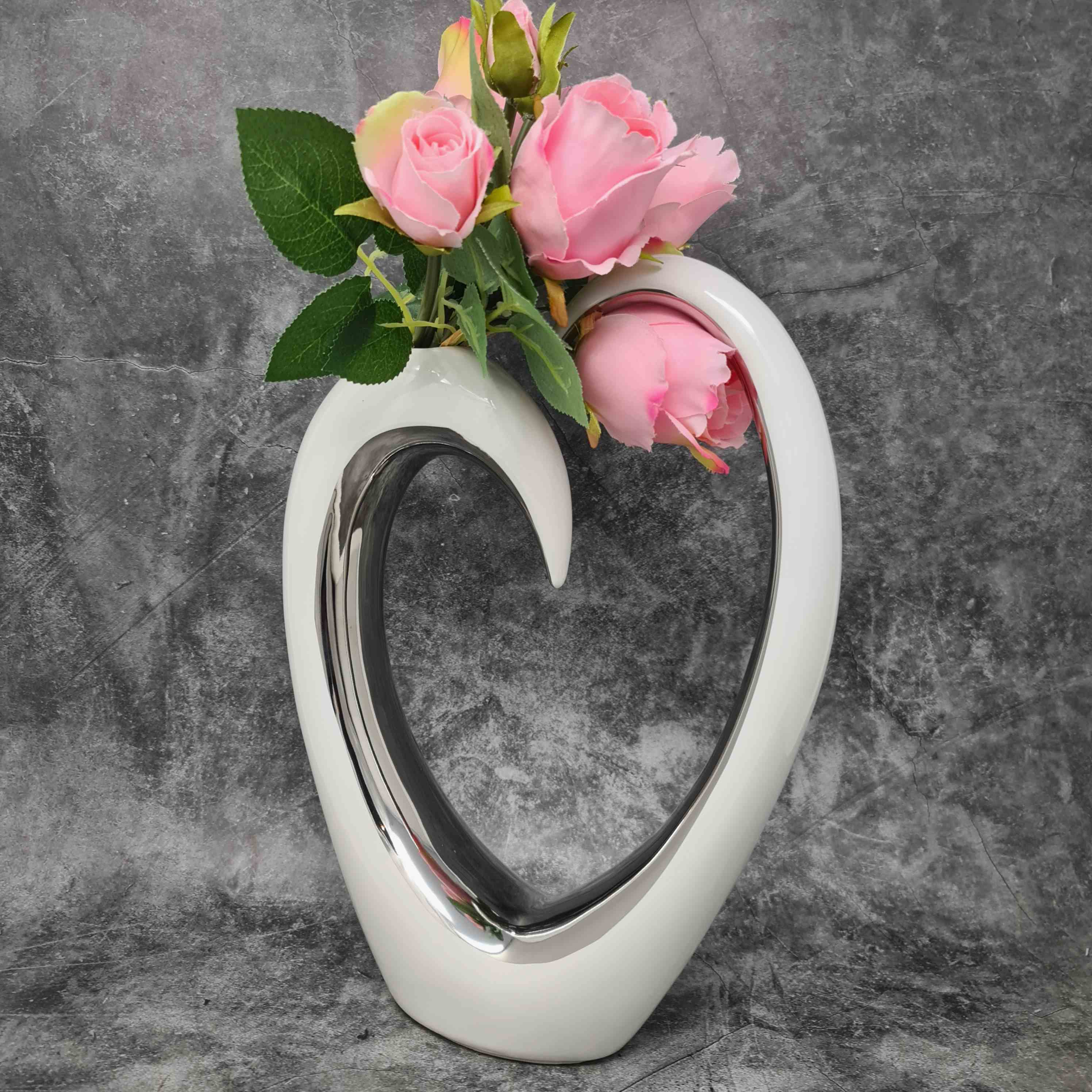 Vase décoratif moderne vase à fleurs vase de table vase en forme de coeur en céramique blanc/argent 23x32 cm