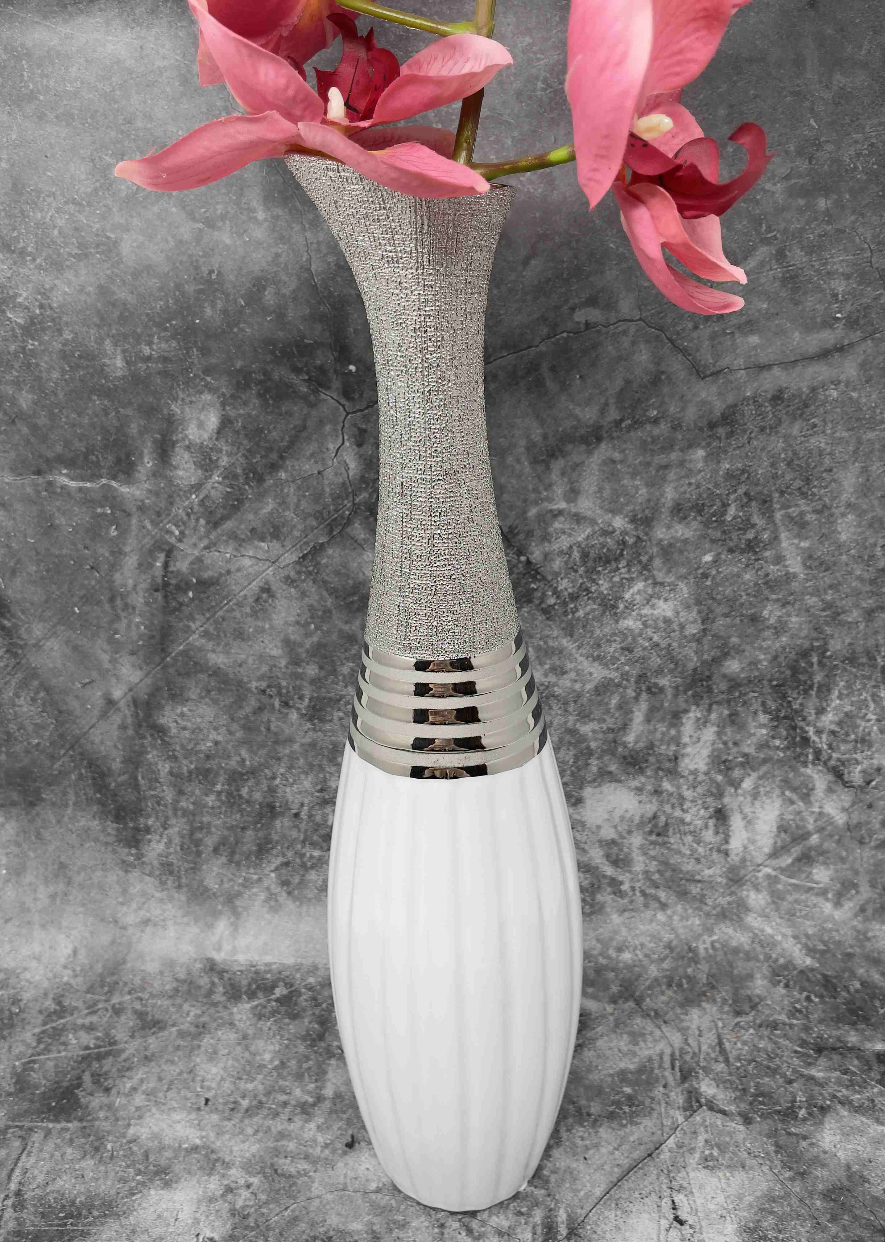 Moderne Dekovase Blumenvase Flaschenvase Vase aus Keramik weiß/silber 10x40 cm