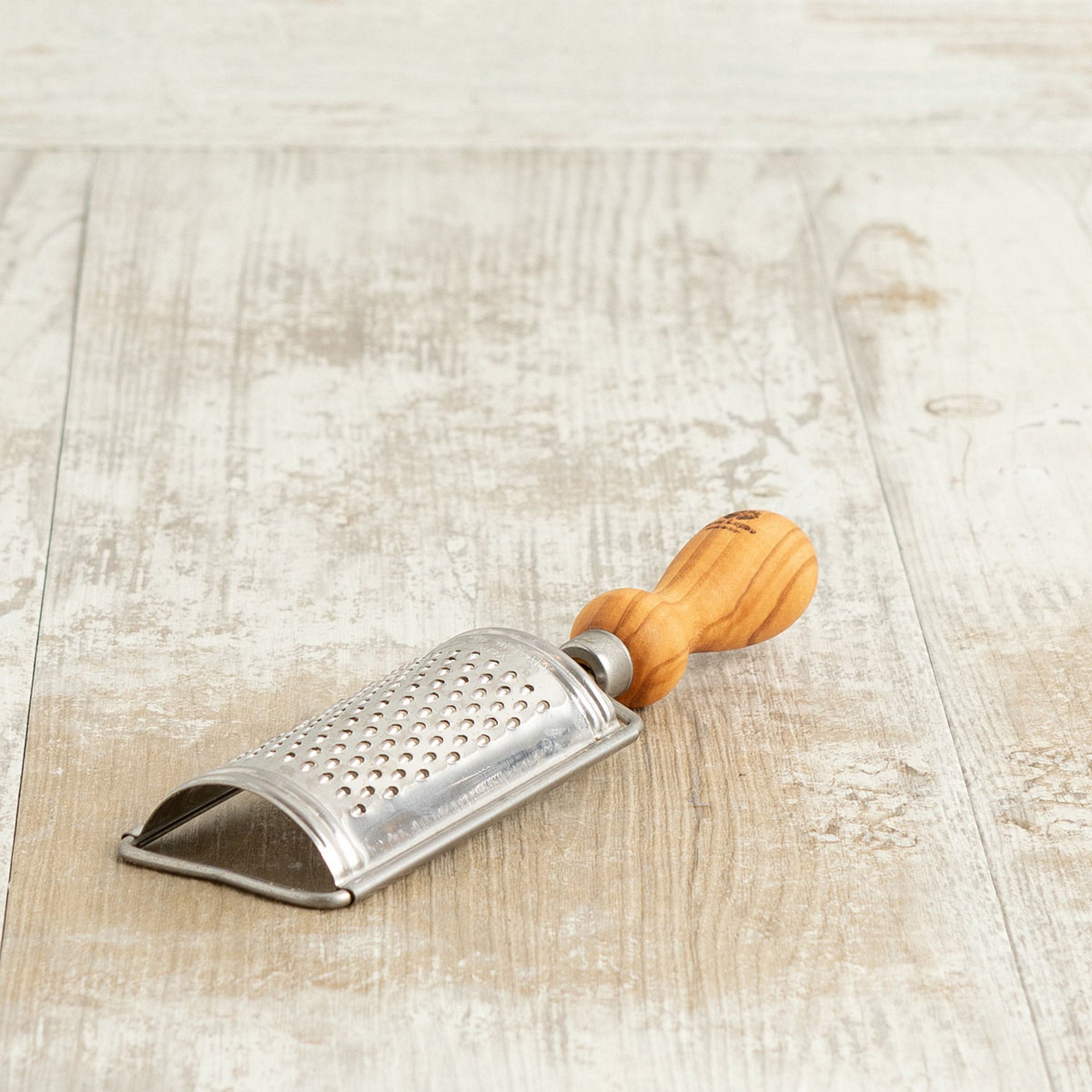 Grater made of stainless steel Kitchen grater with handle made of olive wood Hand grater for vegetables 31x10 cm