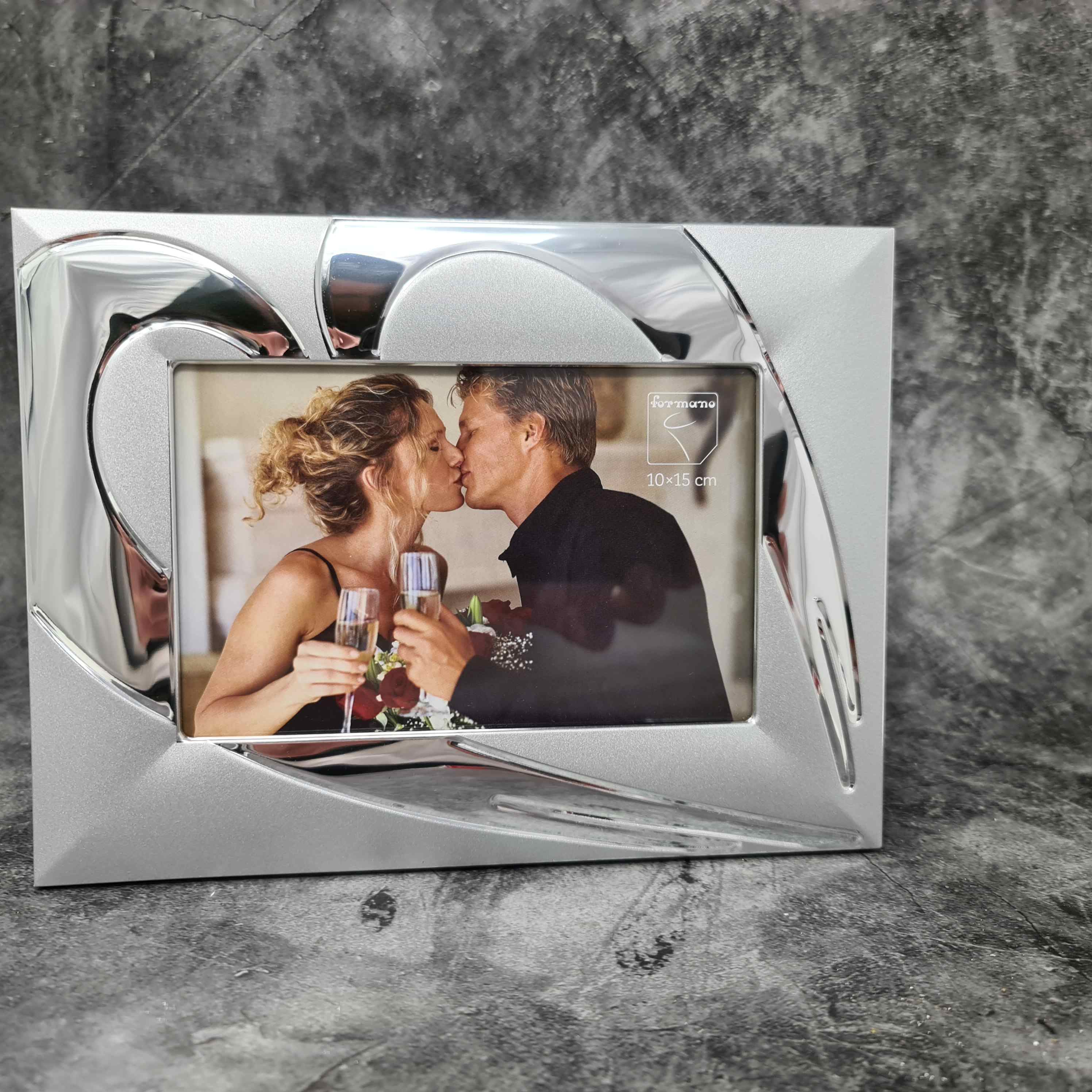 Modern photo frame picture frame heart made of aluminium 10x15 cm