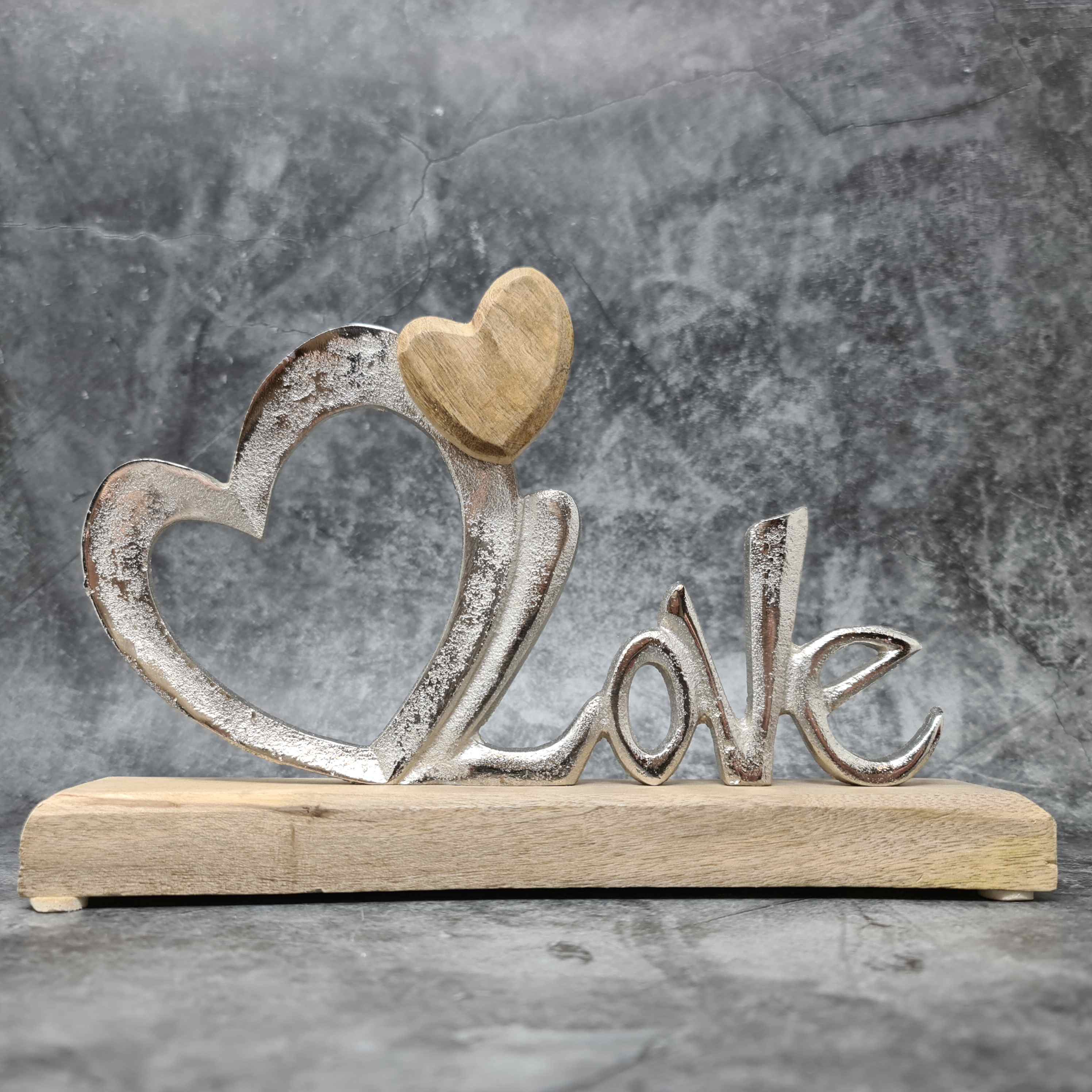 Porte-lettrage moderne LOVE argent sur bois de manguier 16x24 cm