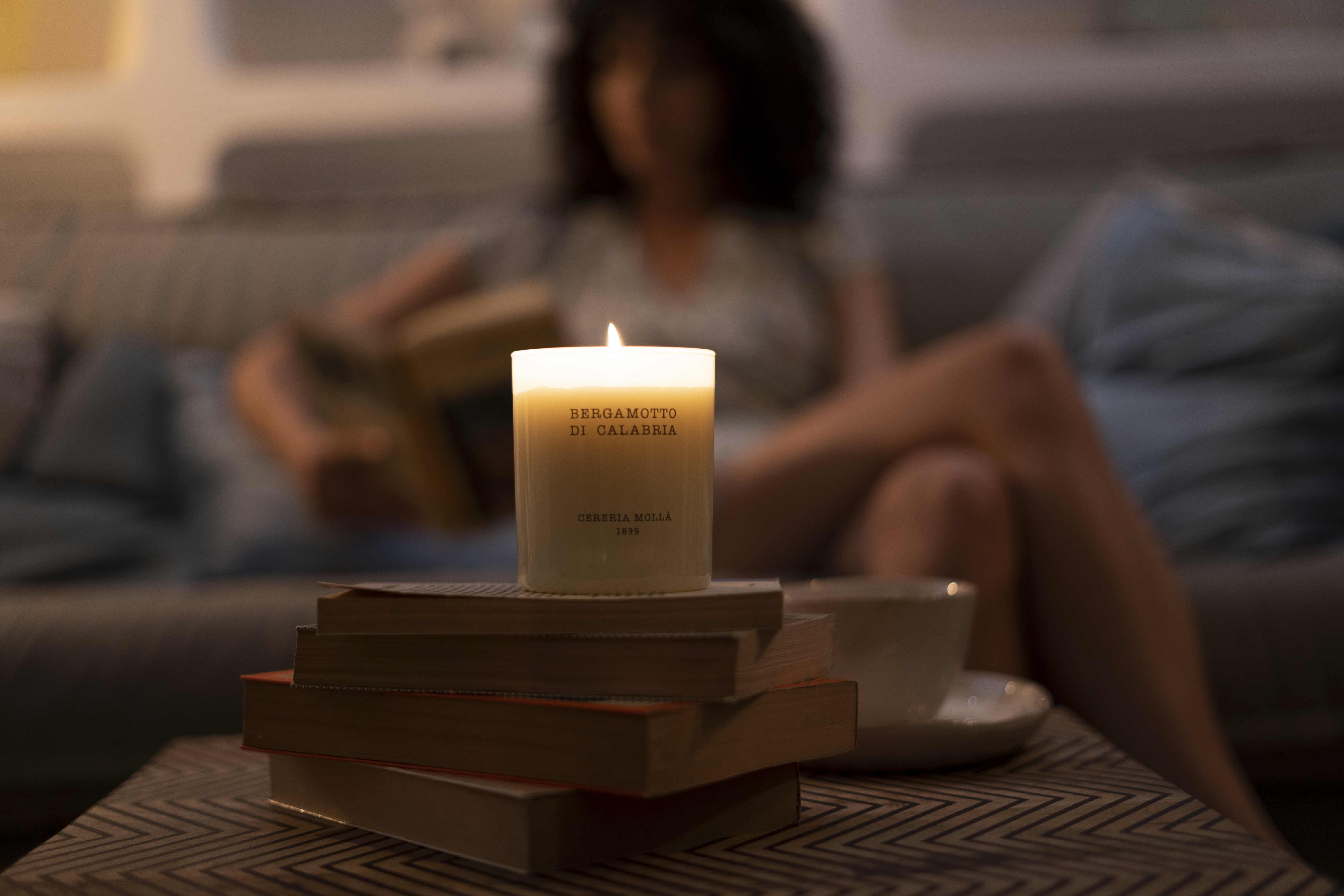 Premium scented candle Bergamotto Di Calabria 230gr | 50 hour burn time