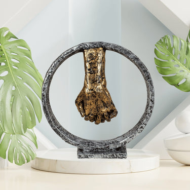 Kreis Skulptur Hand in Hand aus Kunststein silber/gold ⌀ 22cm - Lifestyle & More