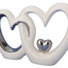 Moderne Skulptur Dekofigur in Form von Zwei Herzen aus Keramik weiß/Silber 19x13 cm - Lifestyle & More
