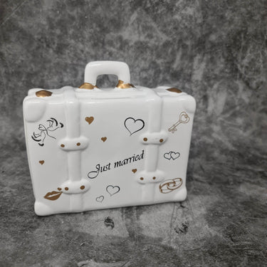 Moderne Spardose Sparschwein Just married für Hochzeit aus Keramik weiß 15x11 cm - Lifestyle & More